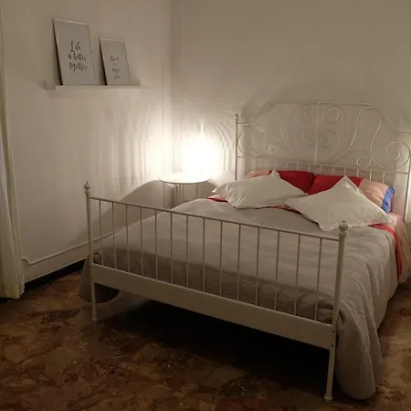 Habitación en casa particular Spaziosa Matrimoniale Nel Centro Di